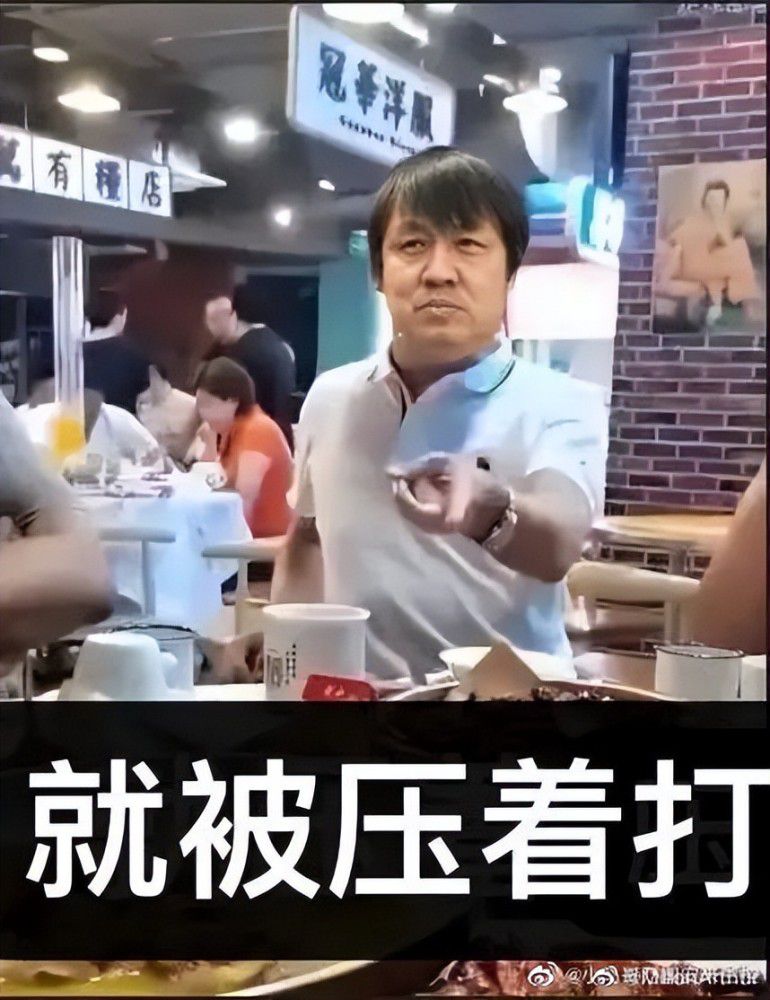 叶辰饶有兴致的问他：哦？这么巧？明天是开业周年庆典？是啊。